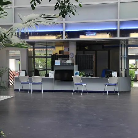 Les Thermes-2